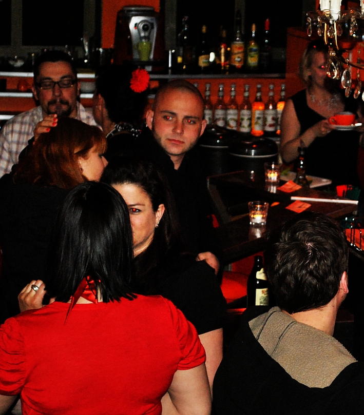 Secretagentsball0510 (34)